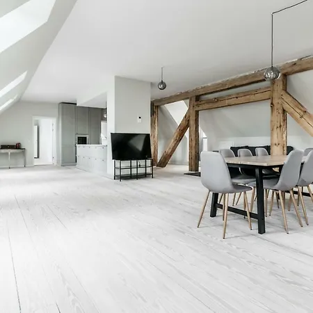 Majestic 300m2 *
